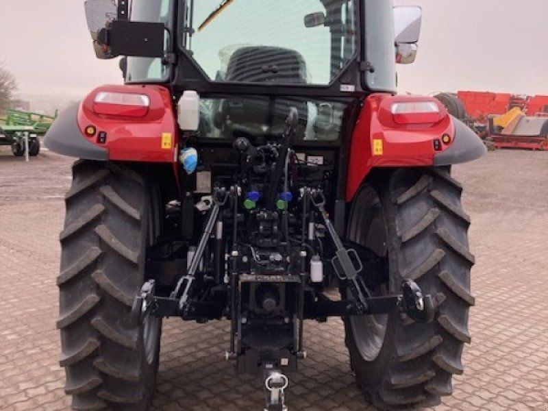 Case IH Farmall 100C