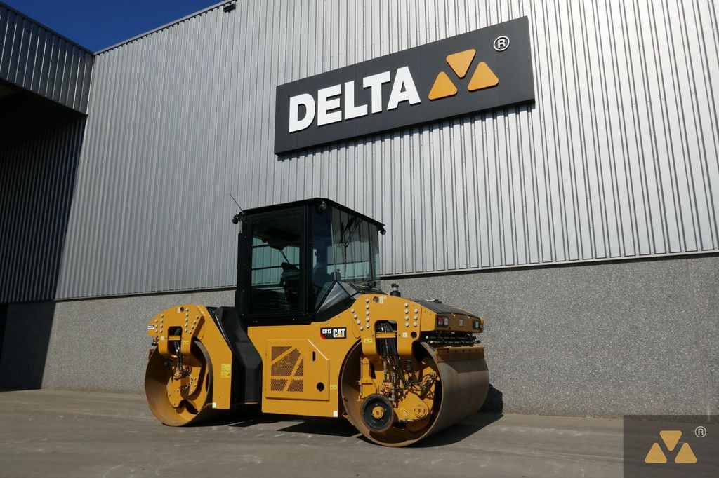 Caterpillar CB13