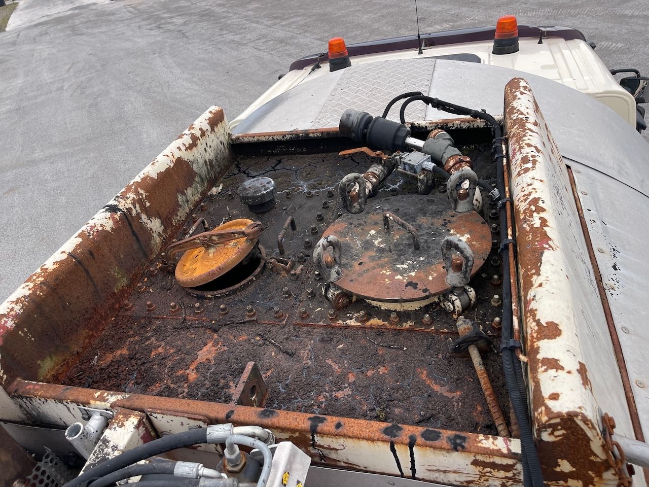 Renault Premium Rincheval 4500 liter Bitumen Sprayer