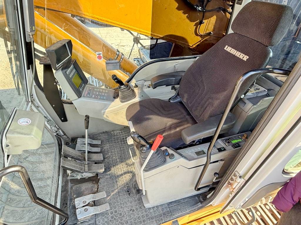 Liebherr R944C UHD - 23 Meter / Hydr Tracks / 2x OilQuick