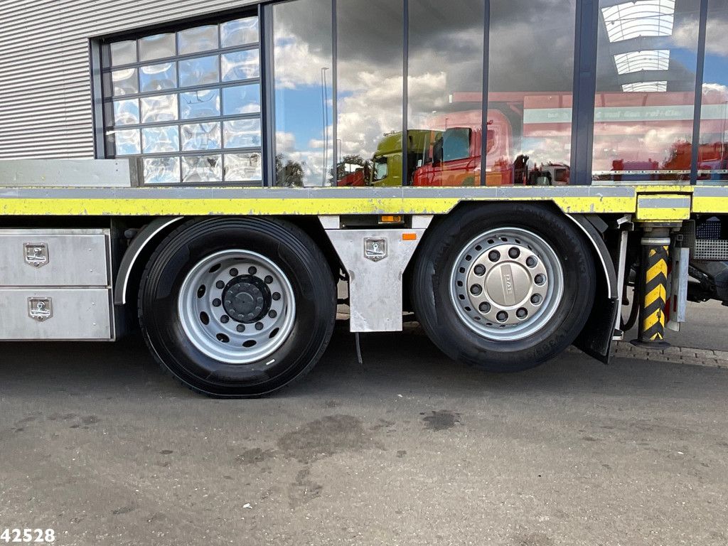 DAF FAX 85 CF 460 8x2 HMF 60 Tonmeter laadkraan