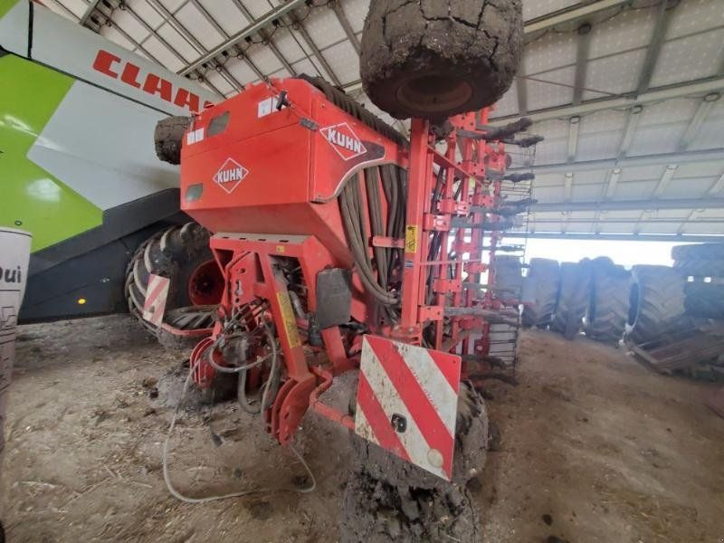 Kuhn MEGANT560