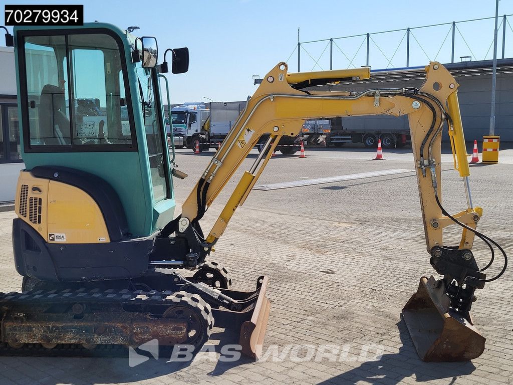 Yanmar VIO25-4