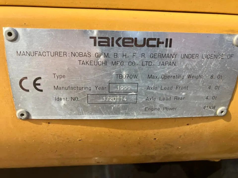 Takeuchi TB070W Bandenkraan