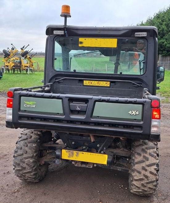 John Deere XUV 865M