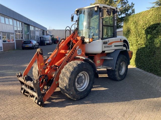 Schaeff SKL 834