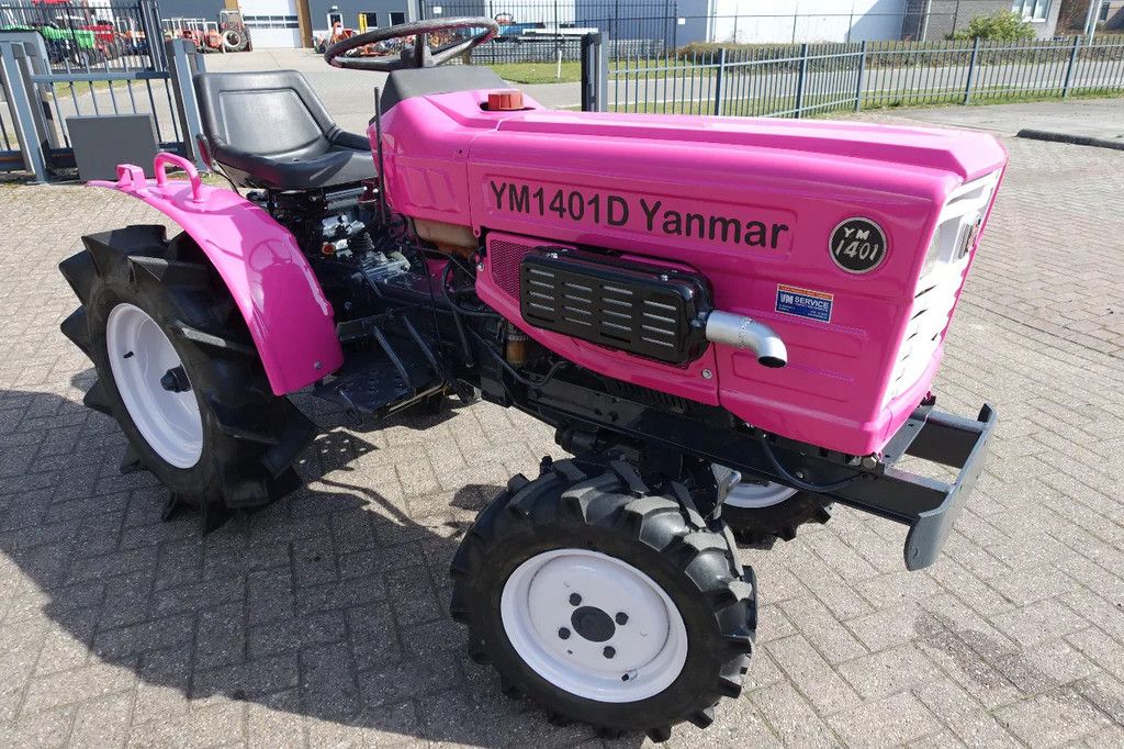 Yanmar YM1401 4wd / 1132 Draaiuren / Pink Edition