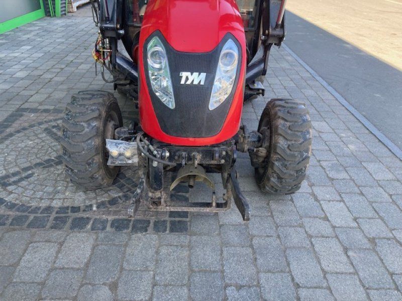 TYM T 273 HST