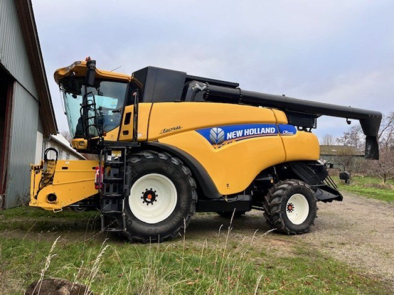New Holland CR 9080  Med 35 fod VarioFeed bord
