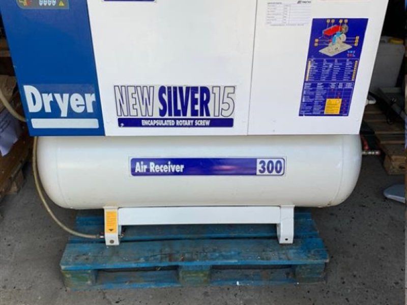New Silver D 15/300 med kølelufttørrer