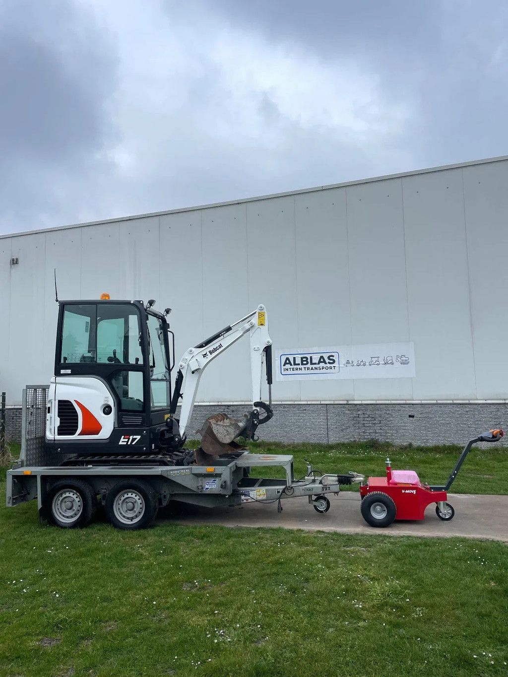 Bobcat E17 graafmachine met Ifor Williams trailer 2021!