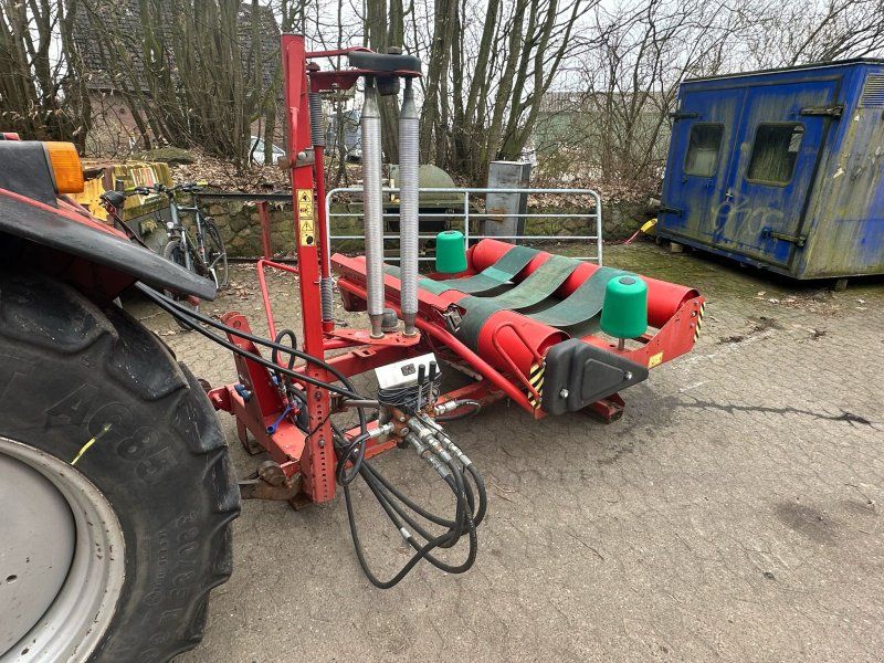 Kverneland UN 7554