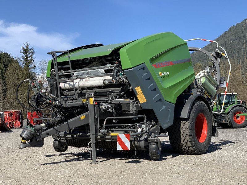 Fendt Rundballenpresse Rotana 130F Combi