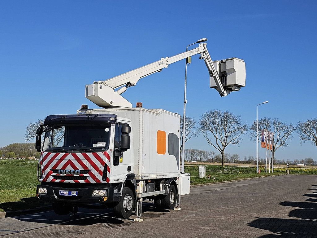 IVECO 120E18 EUROCARGO comet 151tal 15.5m
