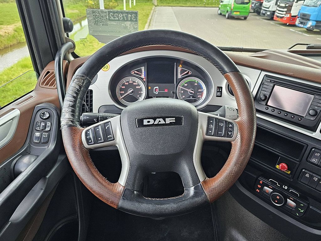DAF XF 530 8x4 faw steel tipper