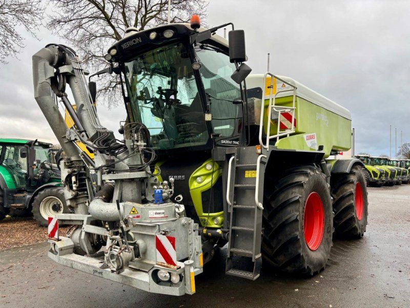 Claas XERION 4000 SADDLE TRAC, KOTTE XST 16 cbm