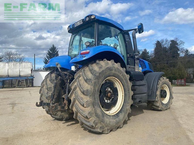 New Holland t8.390
