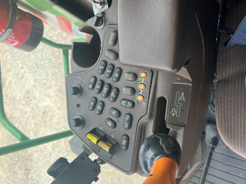 John Deere 9560