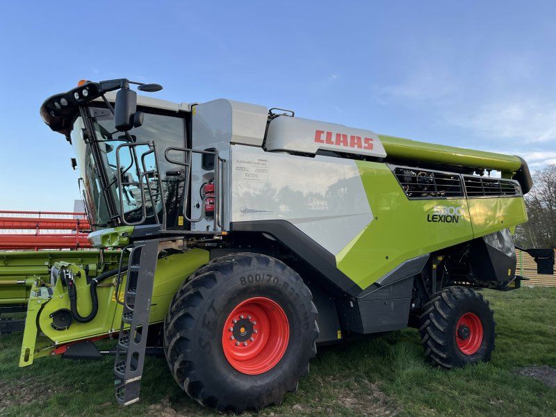 Claas LION 5300 +V680