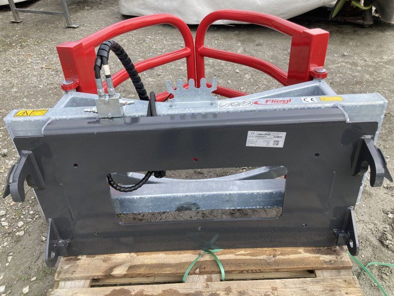Fliegl Rundballengreifer Profi Combi Hauer
