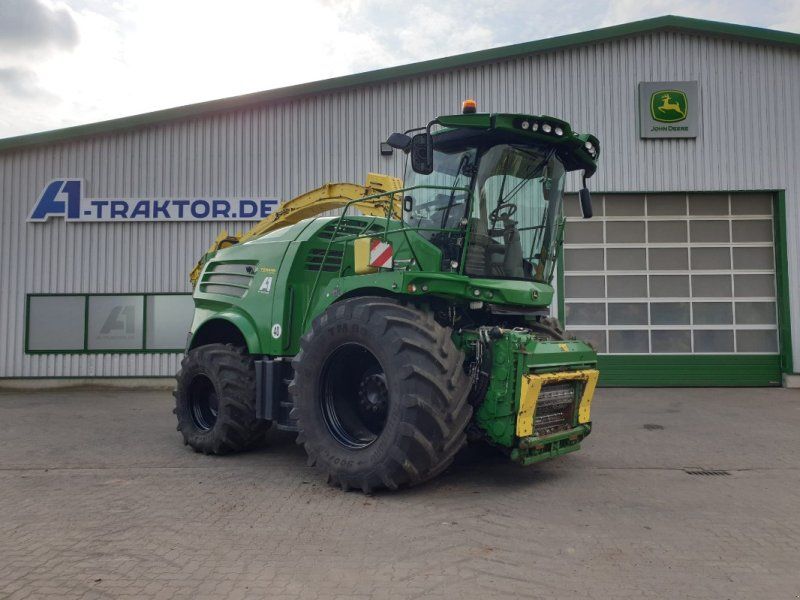 John Deere 8600