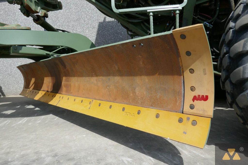 Caterpillar 130G Ex-army
