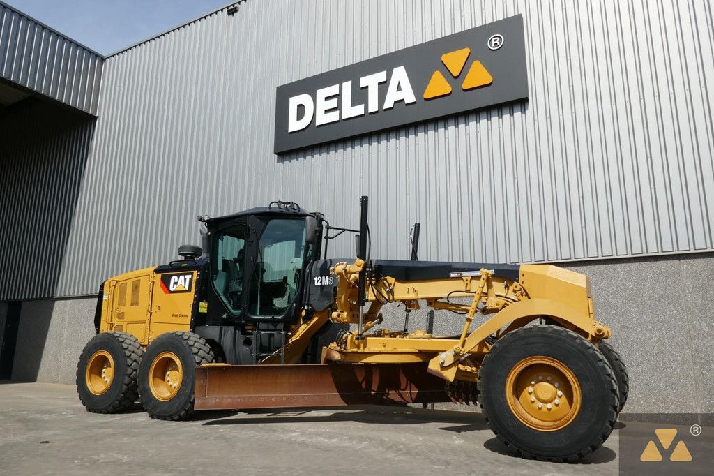Caterpillar 12M3