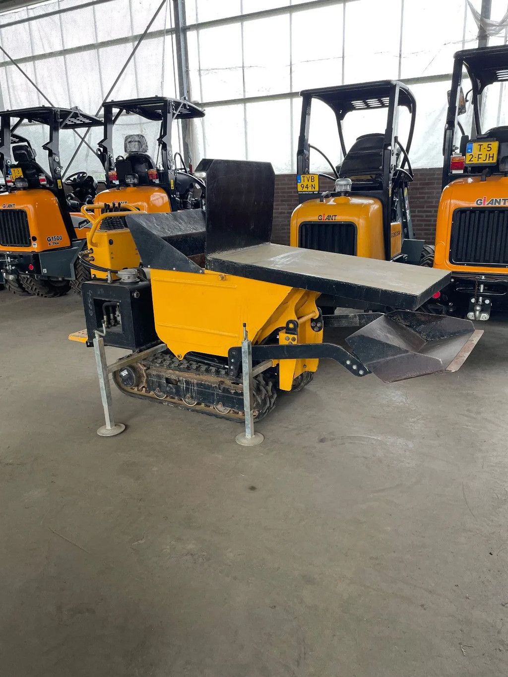 JCB Hinowa rupsdumper Honda benz met plateau en schep MARGE!!