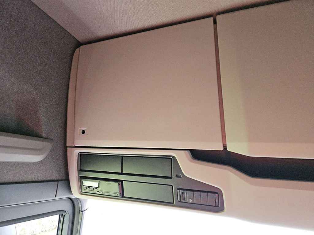 SCANIA S450