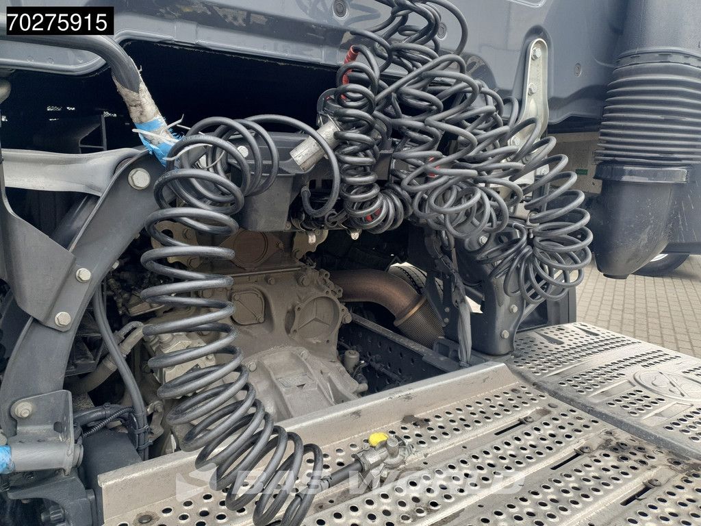 Mercedes Actros 1851 4X2 BigSpace 2x Tanks