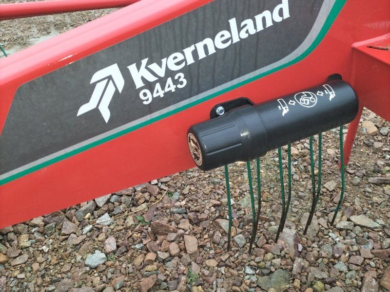 Kverneland 9443