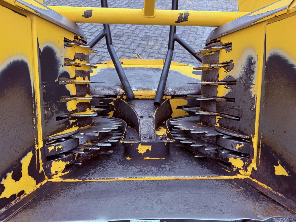 New Holland FI430 6 row header