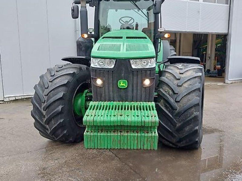 John Deere 8310r