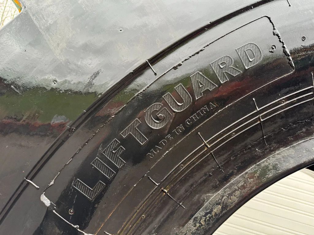 Diversen Liftguard L-5 45/65-45 HEAVY DUTY TIRE