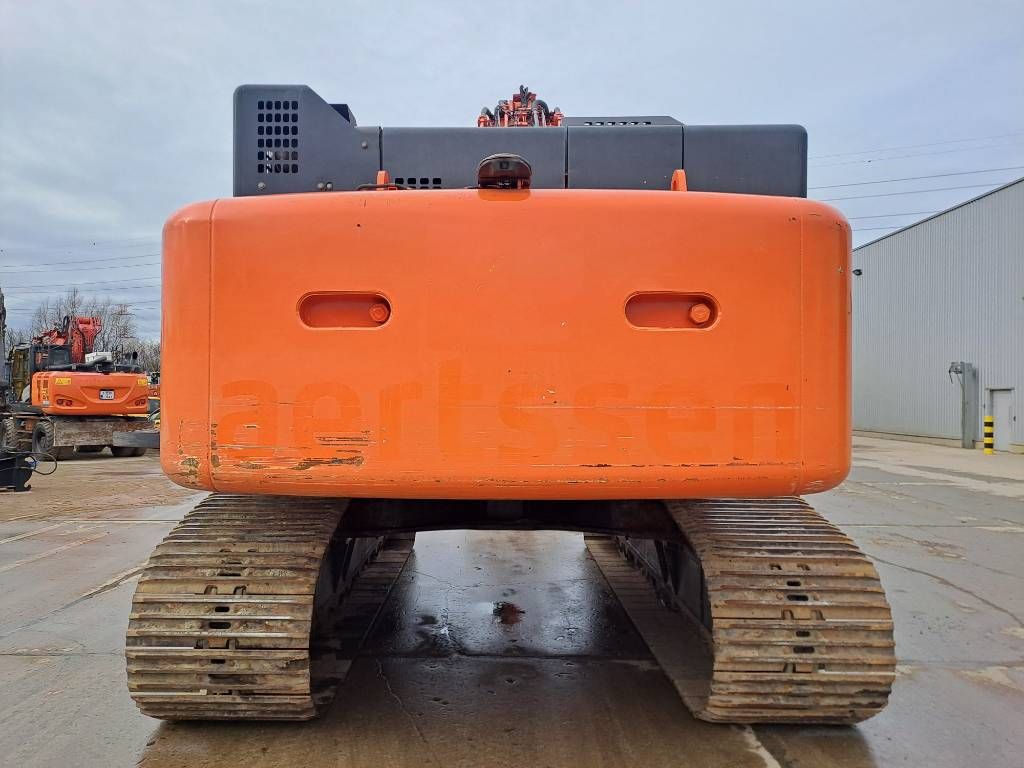 Hitachi ZX490LCH-6