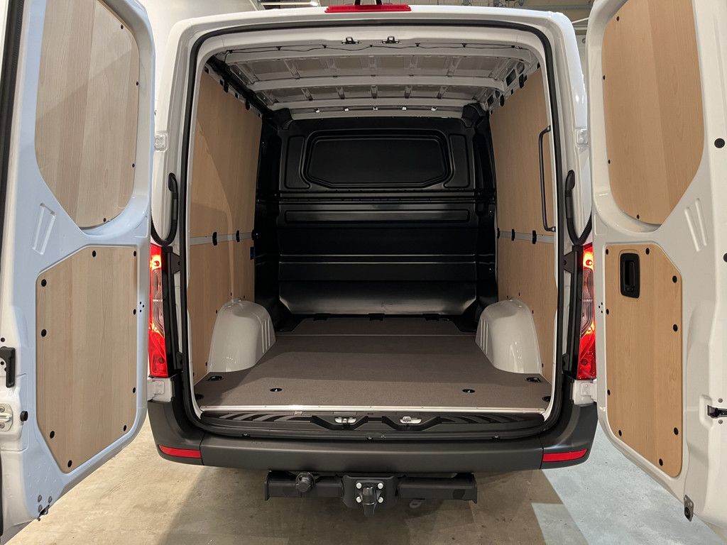 Mercedes-Benz Sprinter 315 CDI L2H1 RWD DC Dubbel Cabine / Euro 6 / Trekhaak 3500 KG / Airco / Camera / 6 Persoons / 500 KM !! / BPM VRIJ !!