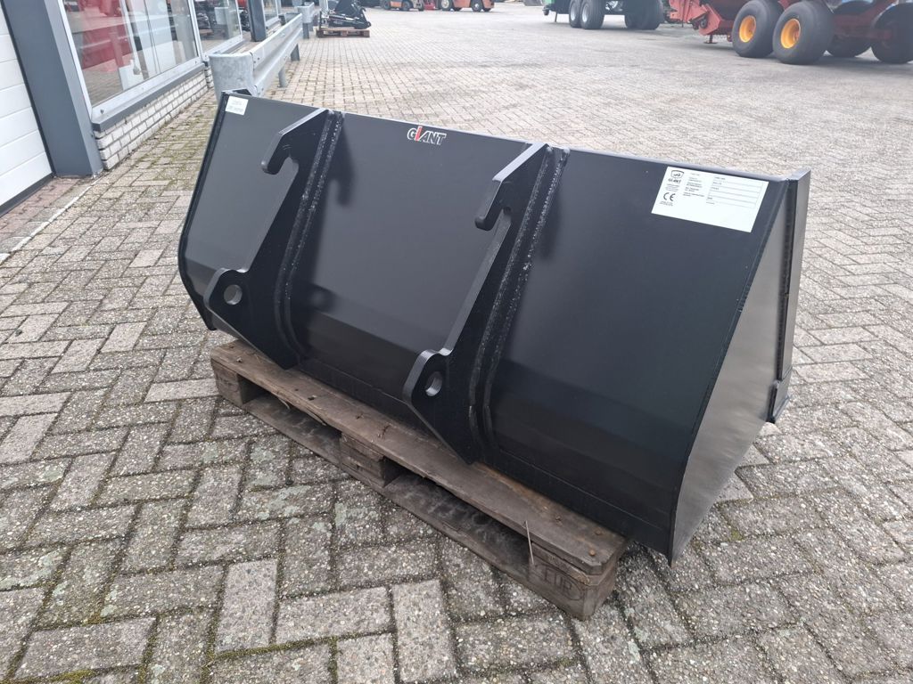 Giant GRB-1400
