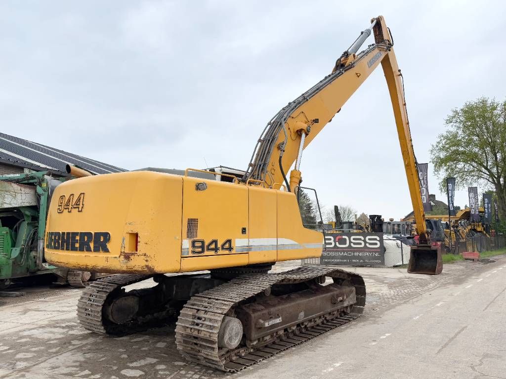 Liebherr R944C - 19m Long Reach / EXTRA ARM INCLUDED