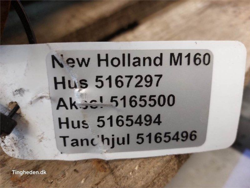 New Holland M160