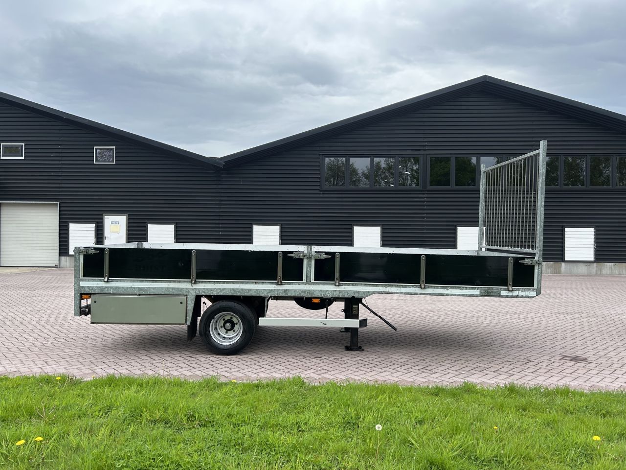 VELDHUIZEN BE oplegger VLAK MET LUIKEN 7.4 TON (2015