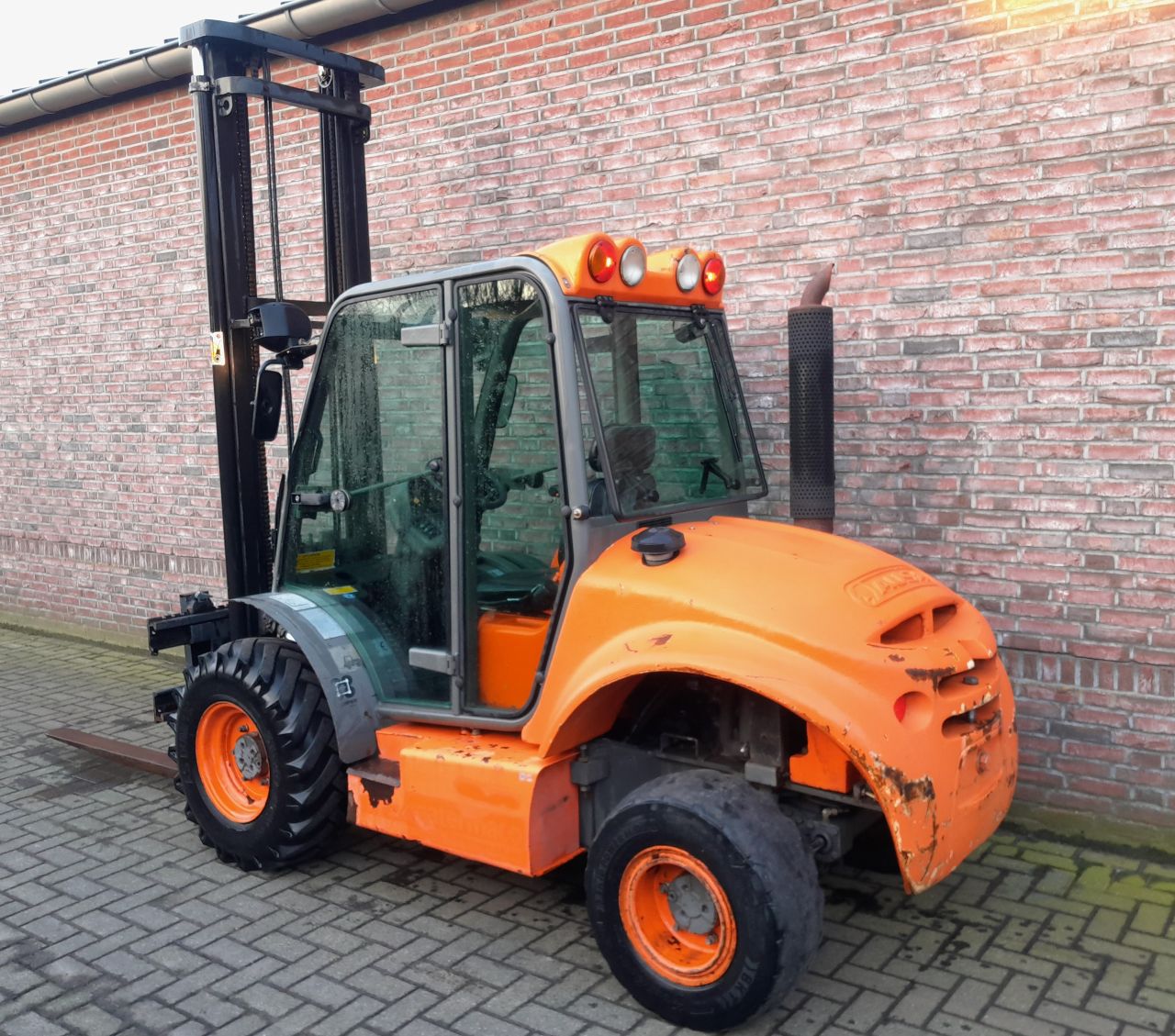 Ruwterrein Heftruck 4x4
