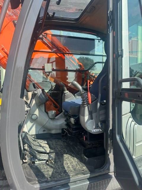 Hitachi ZX 225 US LC-3