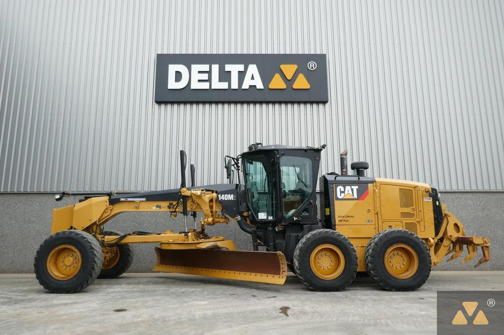 Caterpillar 140M2