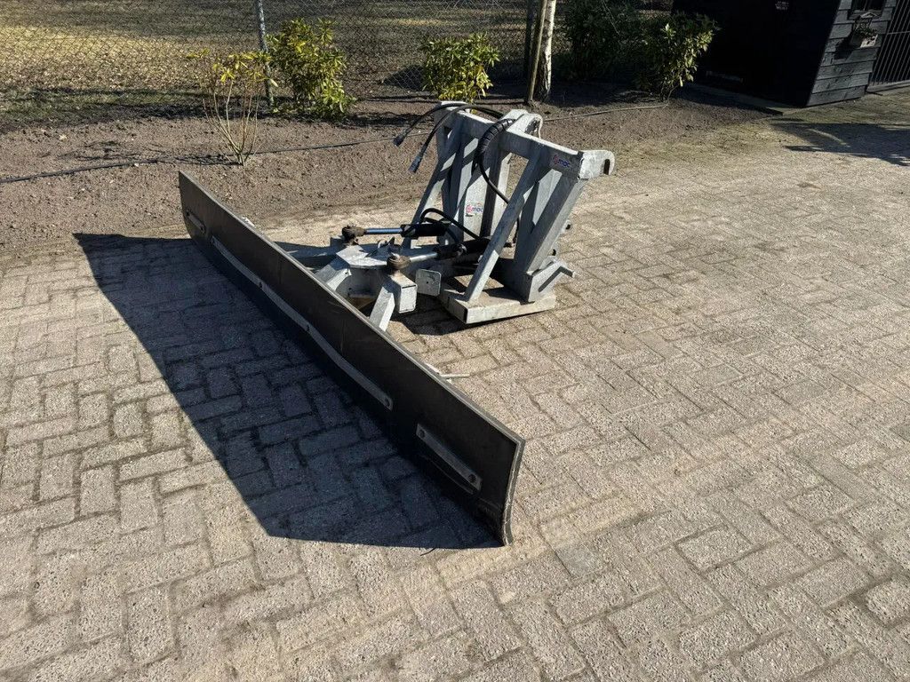 Giant puinbak hydraulische modderschuif