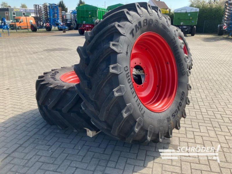 Fendt KOMPLETTRÄDER TB 540/65 R28 + 650/65 R38