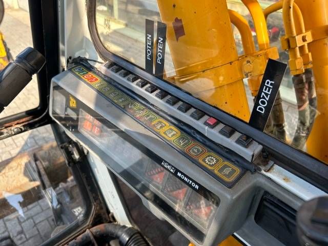 JCB JS 150 W