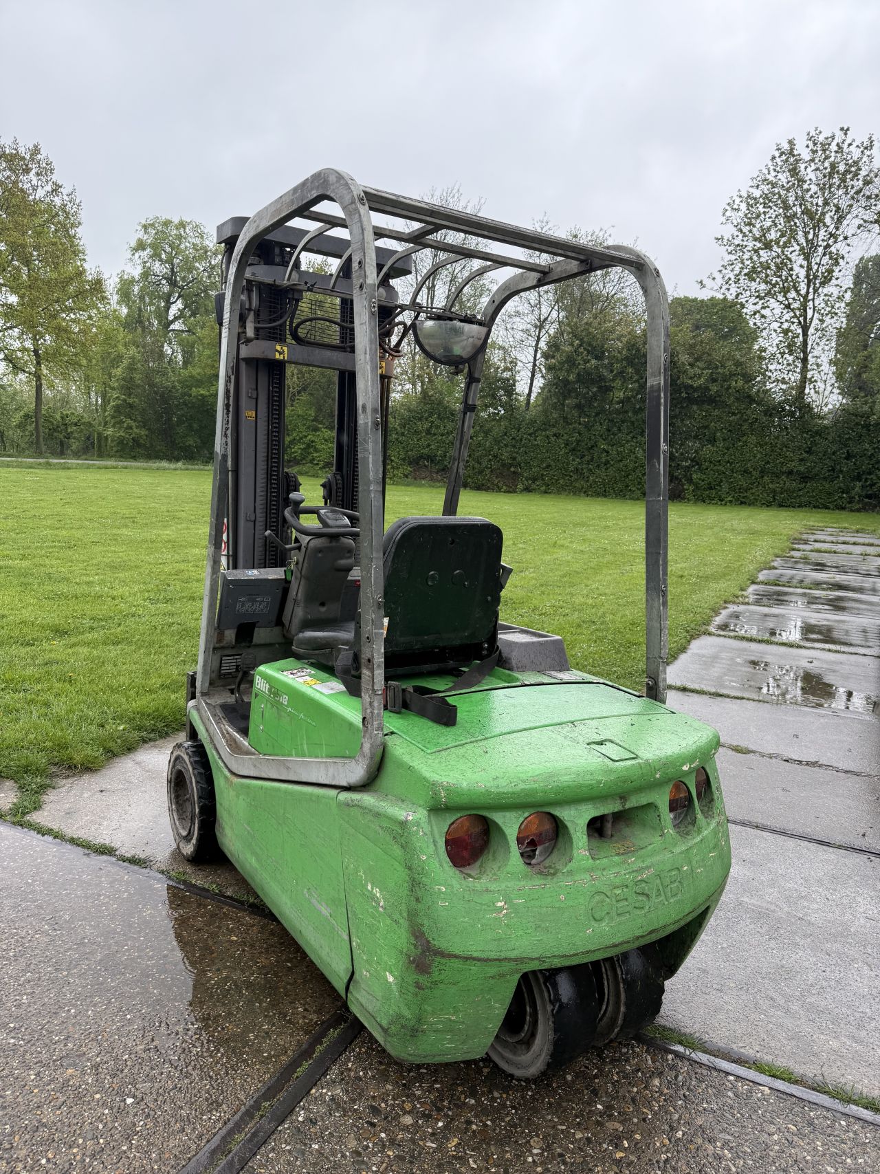 Cesab BT 1800KG triplex Freelift Sideshift containermast