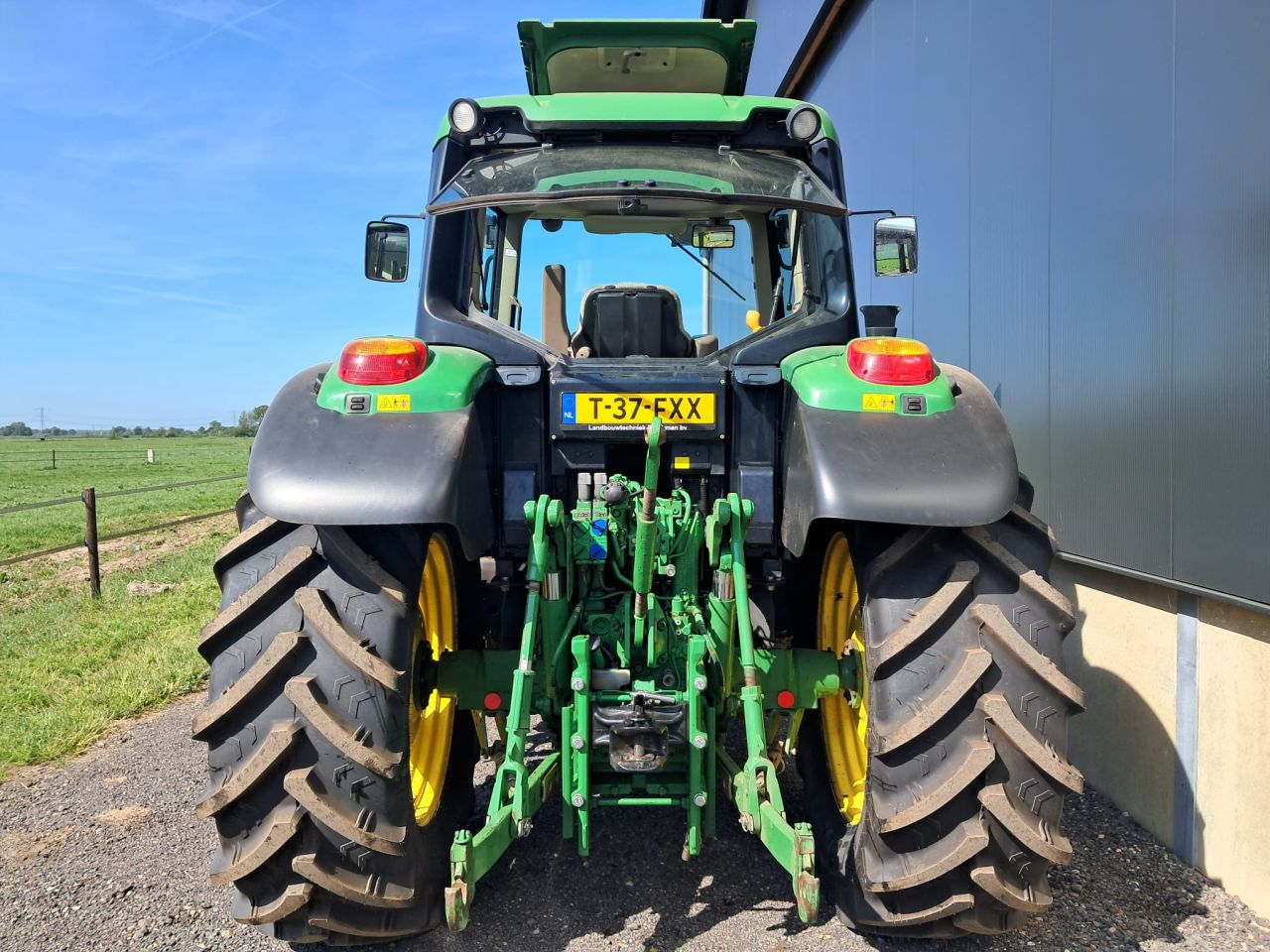 John Deere 6130m
