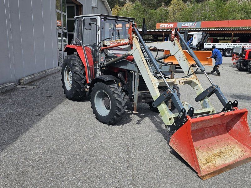 Massey Ferguson 2404WD
