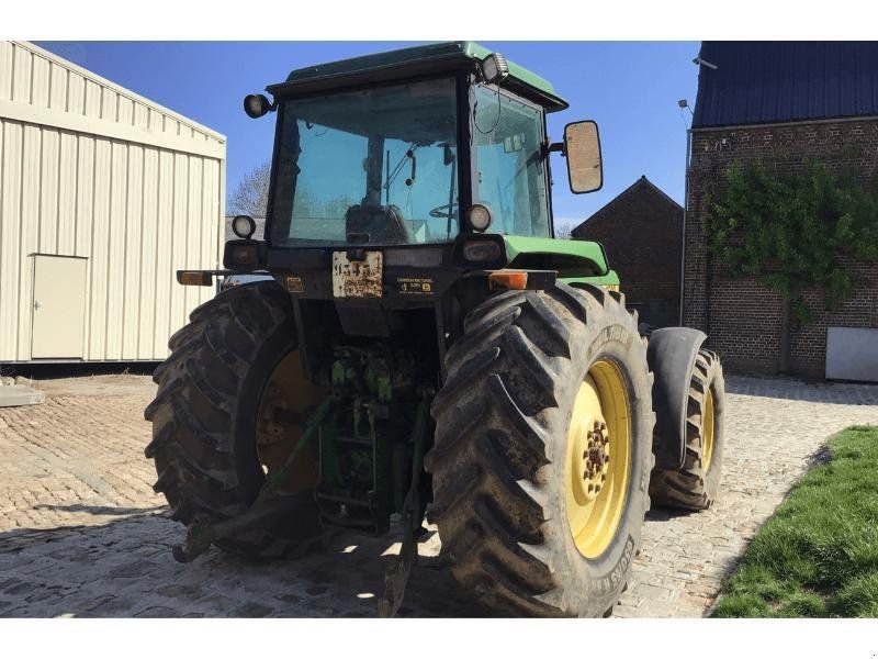 John Deere 4055